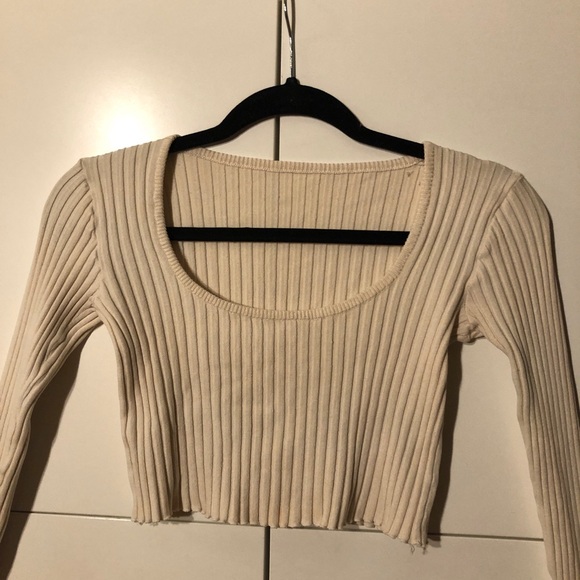 RIBBED CROP LONG SLEEVE TOP - Picture 2 of 3